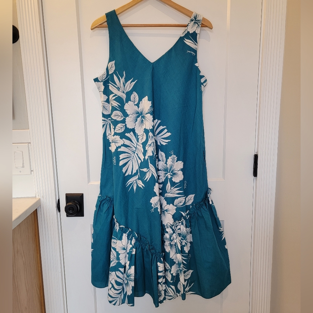 Royal Creations Hawaii Dress ~ Medium